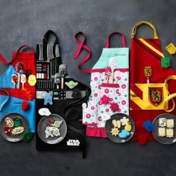 HARRY POTTER™ GRYFFINDOR™ Spatula 8 HARRY POTTER™ GRYFFINDOR™ Spatula -HOMEKEEPING Shop harry potter spatula gryffindor 202240 0006 harry potter gryffindor spatula z