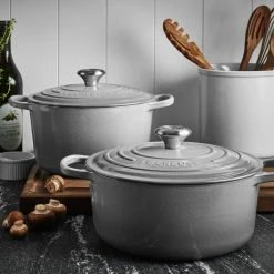 Le Creuset Signature Cast-Iron Round Dutch Oven -HOMEKEEPING Shop le creuset signature round dutch oven 202239 0180 le creuset signature enameled cast iron round dutch oven 5 z