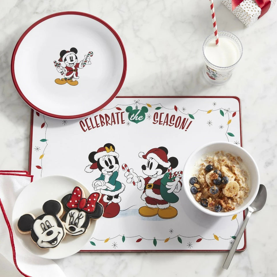 Disney Mickey Mouse and Minnie Mouse™ Christmas Placemat 4 Disney Mickey Mouse and Minnie Mouse™ Christmas Placemat - Image 2