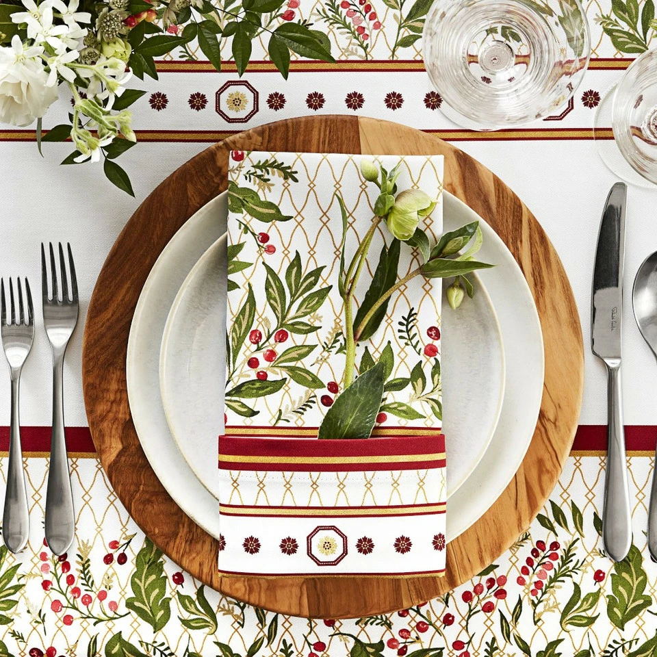 Noel Floral Napkins, Set of 4 3 Noel Floral Napkins, Set of 4 - Image 2