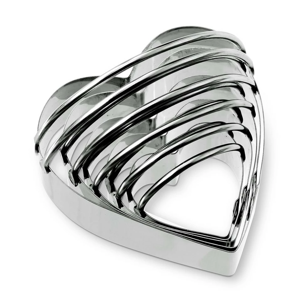 Stainless Steel Heart Biscuit 5-Piece Cookie Cutter Set 4 Stainless Steel Heart Biscuit 5-Piece Cookie Cutter Set - Image 2