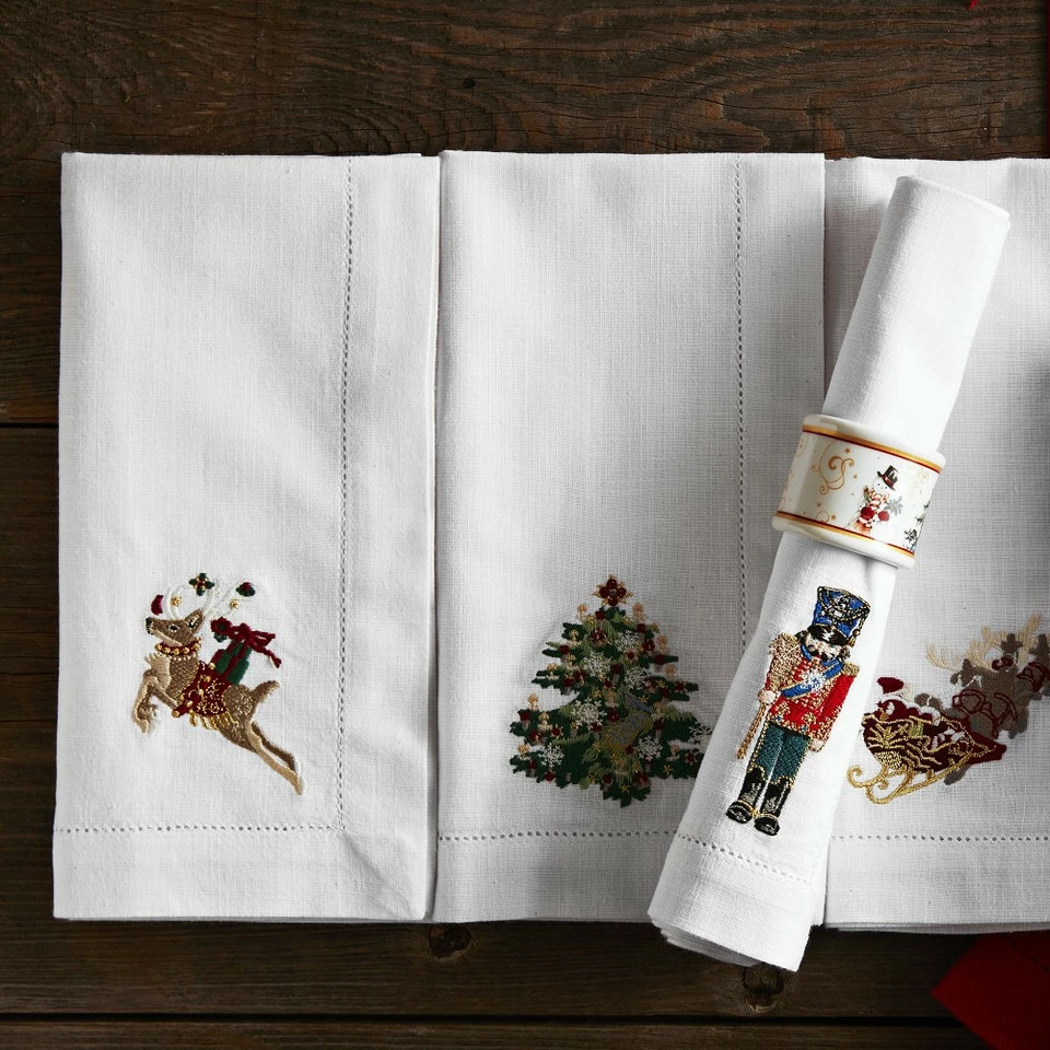 'Twas the Night Before Christmas Embroidered Napkins, Set of 4 5 'Twas the Night Before Christmas Embroidered Napkins, Set of 4 - Image 4