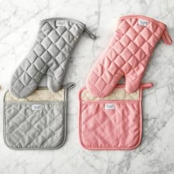 Williams Sonoma Potholder 11 Williams Sonoma Potholder -HOMEKEEPING Shop williams sonoma logo pot holder 202130 0048 williams sonoma oven mitt 1 z