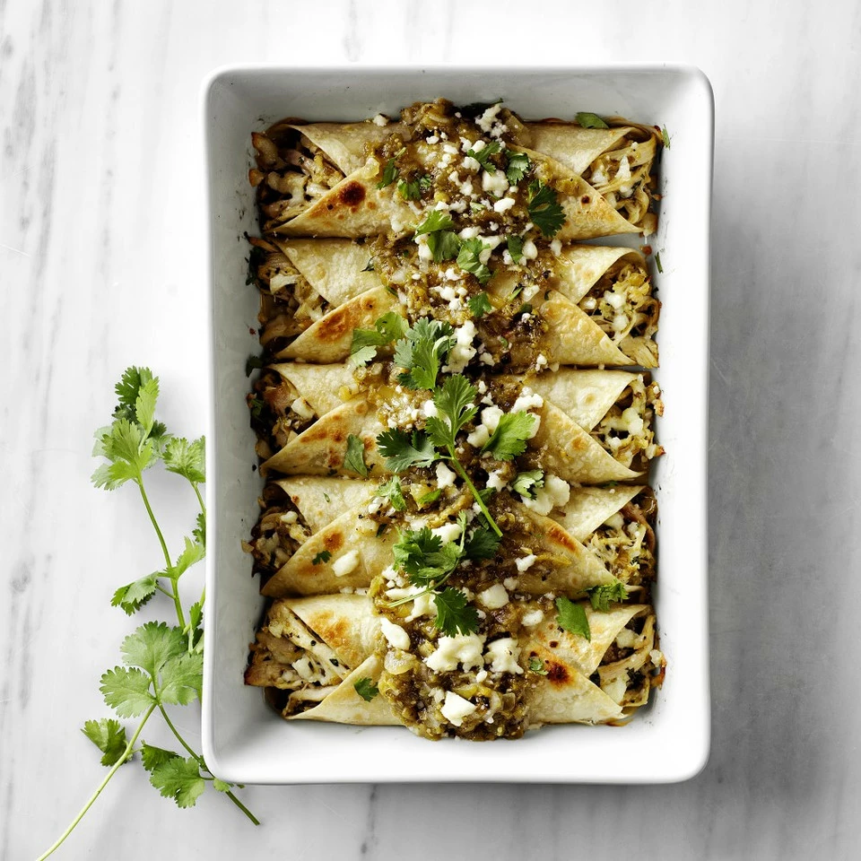 Williams Sonoma Open Kitchen Oven to Table Rectangular Baker 6 Williams Sonoma Open Kitchen Oven to Table Rectangular Baker - Image 4